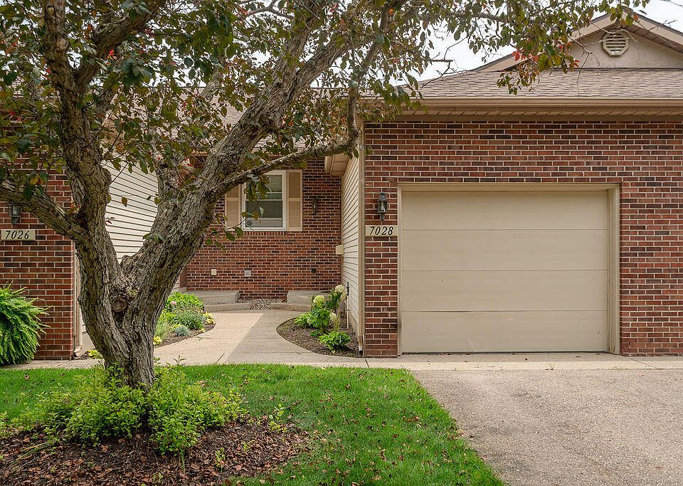 1st image of 7028 Springtree Ln SW
