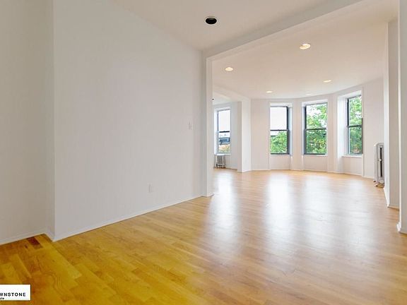 2nd image of 226 Carroll St APT 4