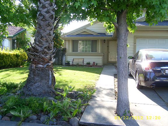 5th image of 560 Tipperary Dr