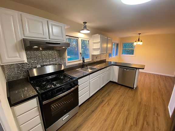 New kitchen New floor New paint