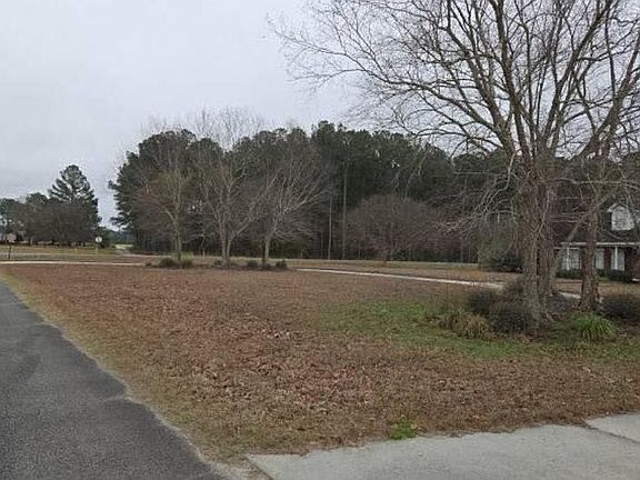 4th image of 3302 Katie Dr