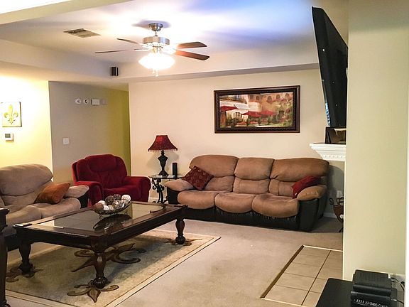 4th image of 412 Baptiste Cir