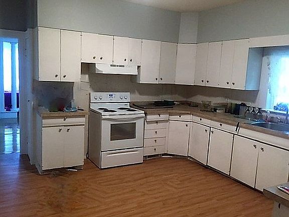 Kitchen Unit 1