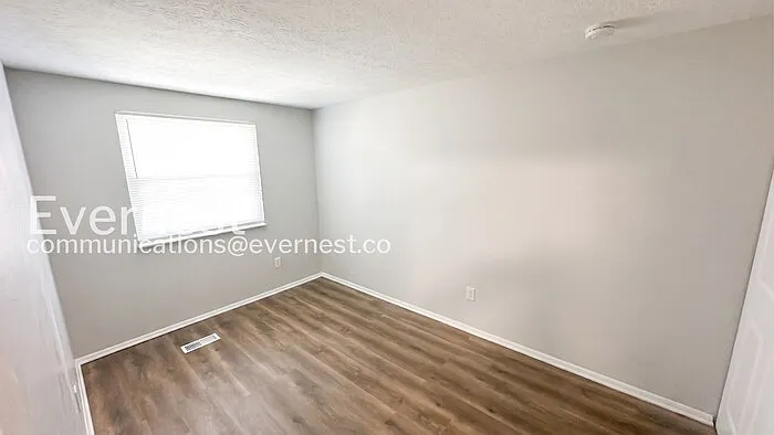2865 Chatsworth Way — Photo 10