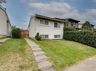 1418 SW Ranchlands Way NW, Calgary, AB T3G 1R2