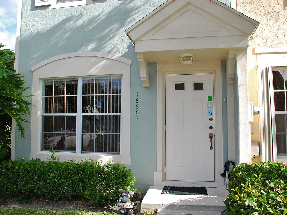1st image of 16661 Hemingway Dr