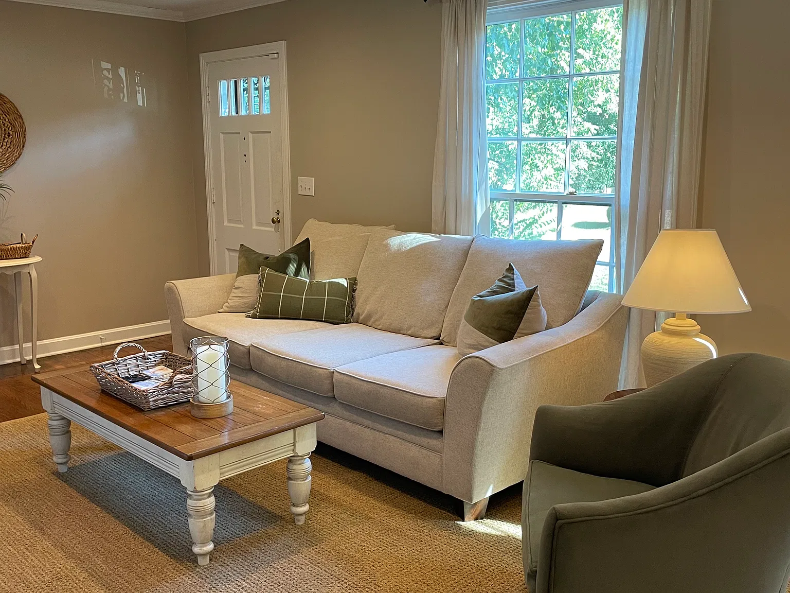 2 bed, 1.5 bath, 1524 sqft, $2,900 — Photo 3