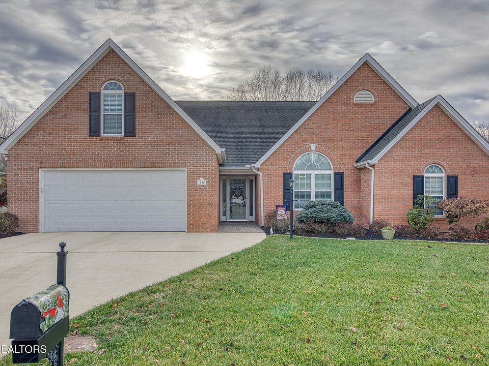1st image of 1000 Paxton Dr