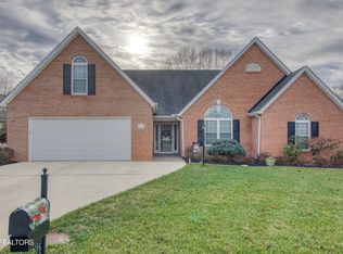 1000 Paxton Dr, Knoxville, TN 37918