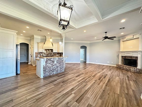 5th image of 257 Arrowhead Dr