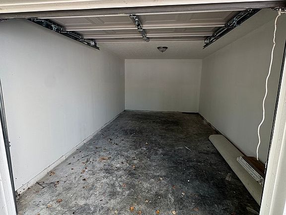 3rd image of 1821-1839 Scott Dr #A