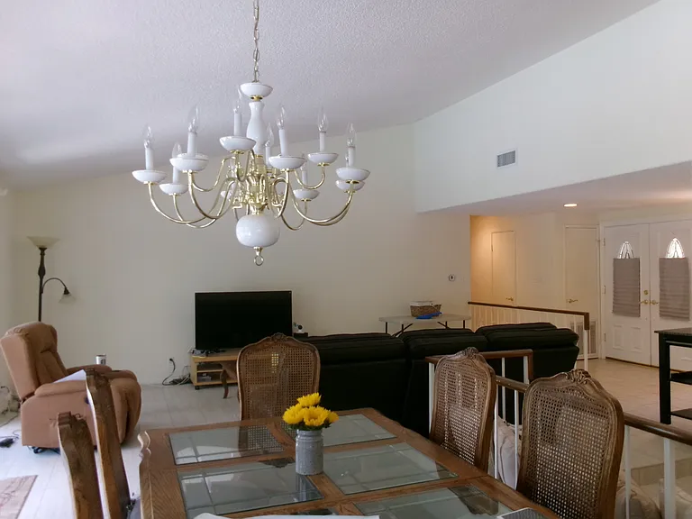 3114 N Springfield St — Photo 14