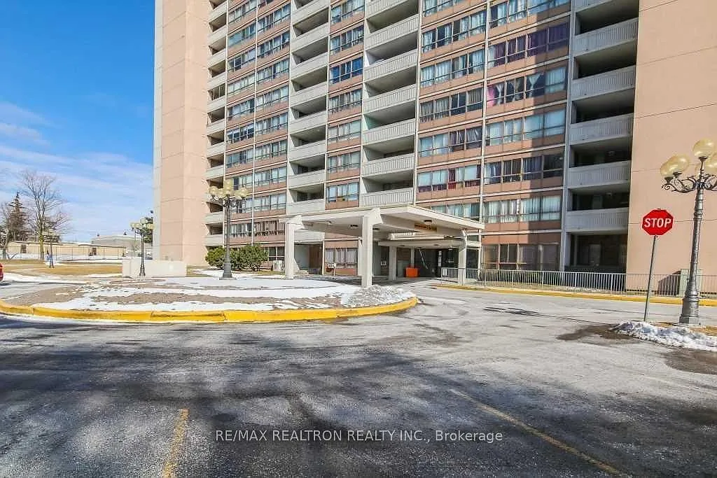 2 bed, $2,780 — Photo 1