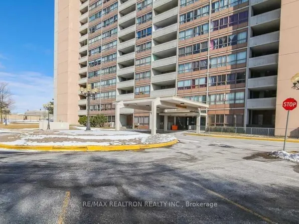 3380 Eglinton Ave E #1901, Toronto, ON M1J 3L6