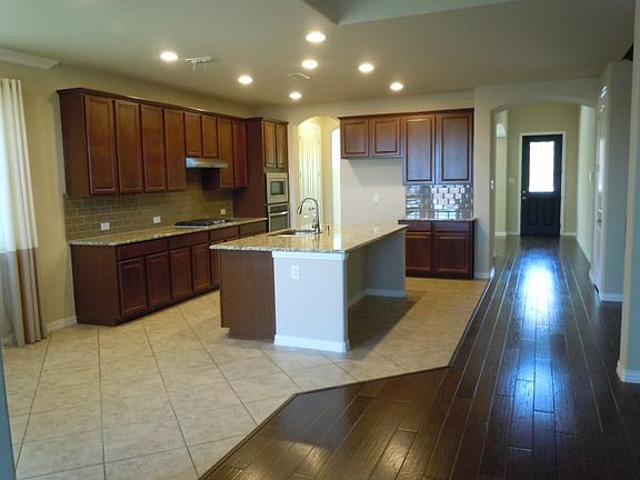 2nd image of 100 Bellegrove Dr