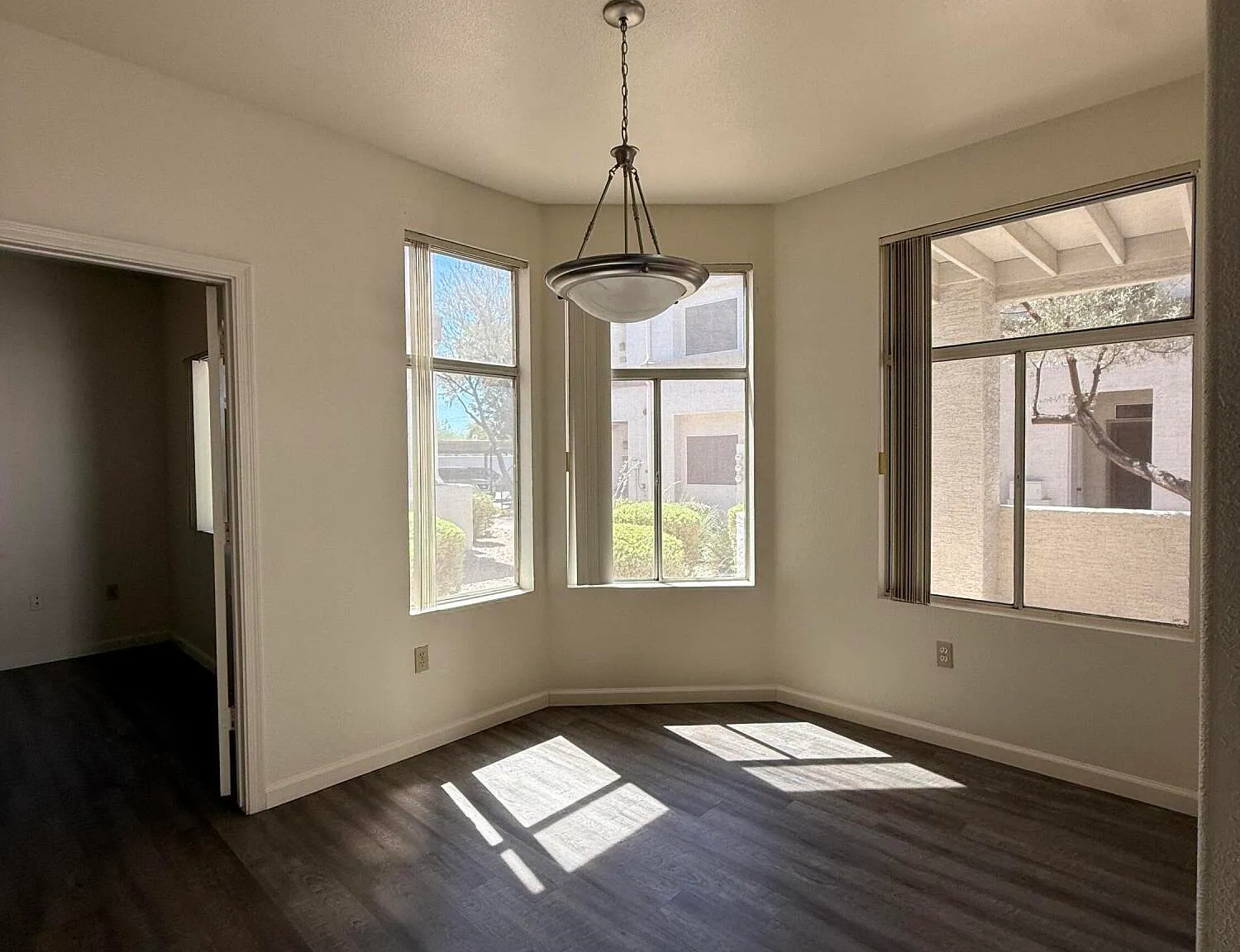 2 bed, 2.0 bath, 1018 sqft, $1,600 — Photo 4
