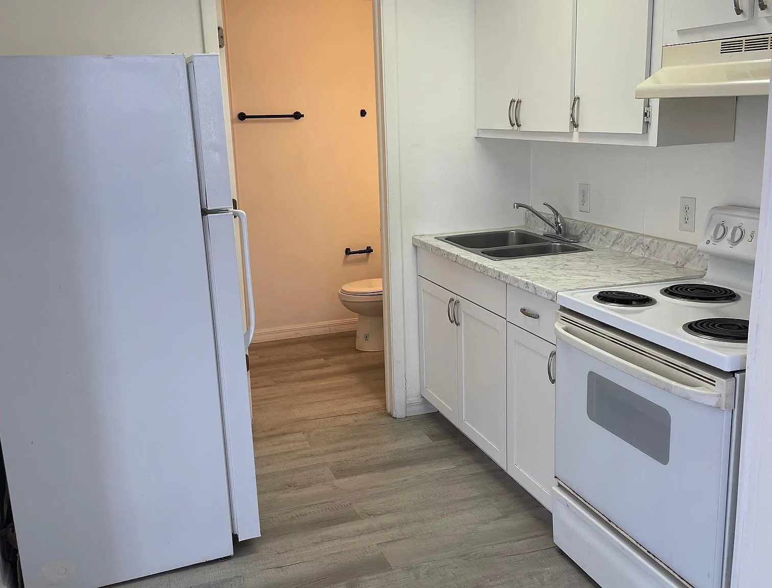 Fort Myers Apartment — Photo 3