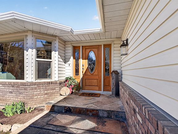 2nd image of 2367 Cedar Ridge St