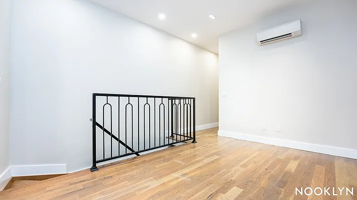 Rented by Nooklyn NYC LLC | media 48