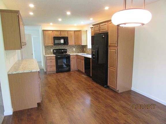 4th image of 7001 Woodcroft Dr