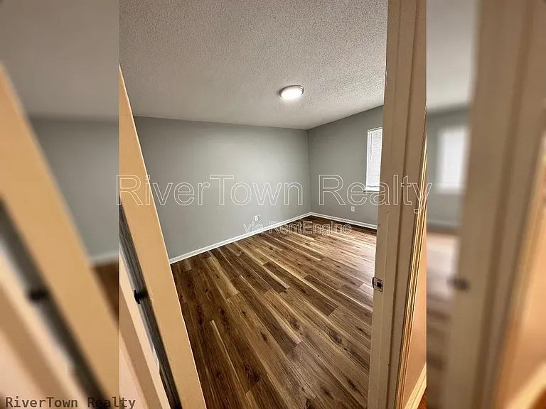 155 Clark Pl — Photo 11
