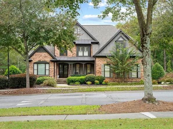 2522 Autumn Maple Dr, Braselton, GA 30517