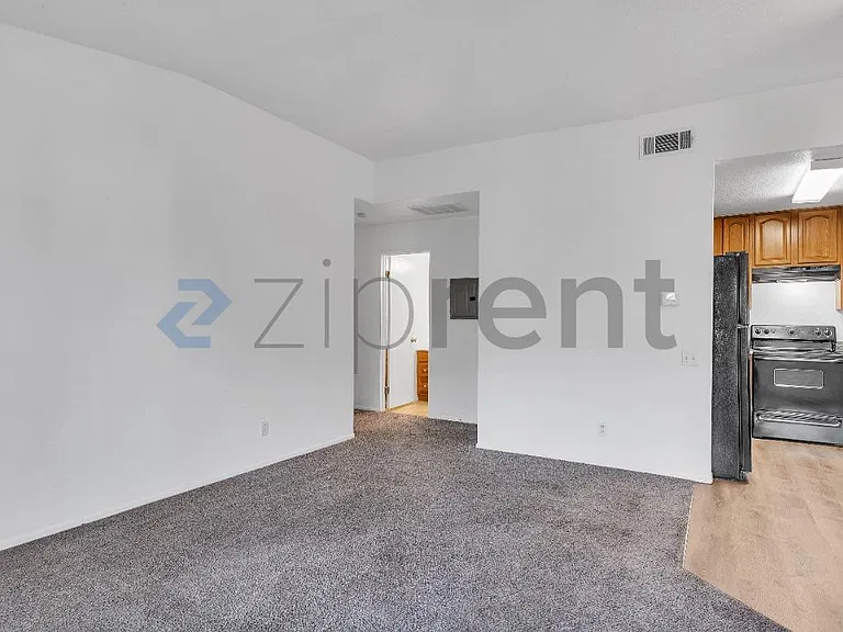 2005 San Jose Dr #241 — Photo 5