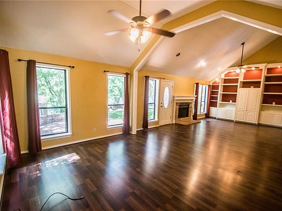 2nd image of 3017 Broken Bow St