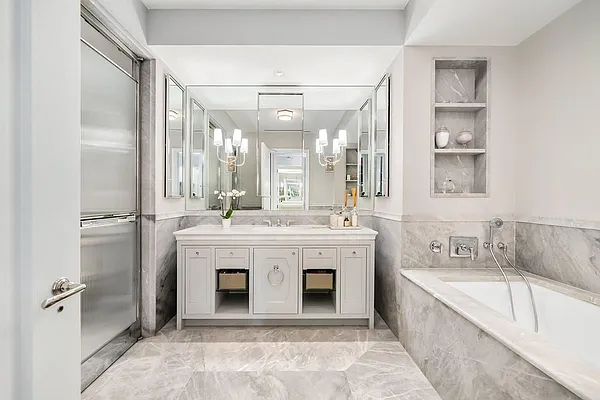 Sold by Modlin Group | media 23