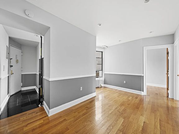 3rd image of 98 Thompson St APT 20