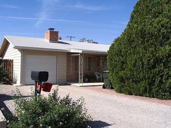 sided attached garage