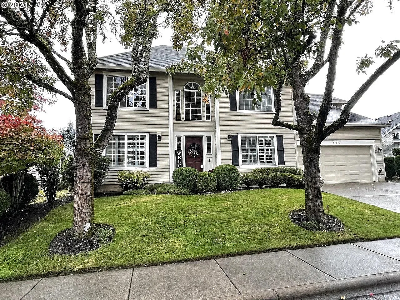 4 bed, 2.5 bath, 2016 sqft, $3,450 — Photo 2