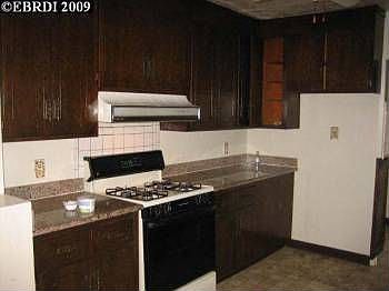 2nd image of 2728 Parker Ave