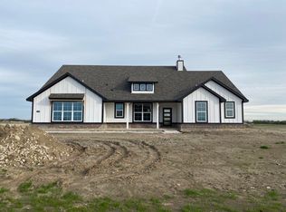 2719 Burr Oak Rd, Oak Ridge, TX 75160