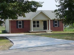227 Tobacco Rd, Clarksville, TN 37042