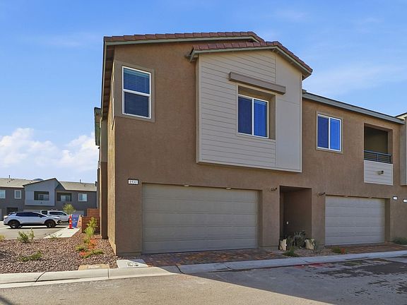 3rd image of 1531 Layla Crossing Ave