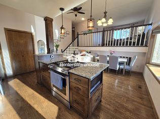 5782 Robin St, Shoreview, MN 55126