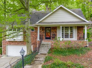 1214 Constitution Dr, Louisville, KY 40214