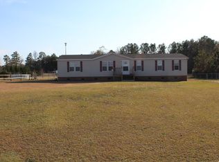 410 Hayes Rd, Spring Lake, NC 28390