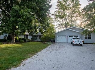 23999 N 1530 East Rd, Danville, IL 61834