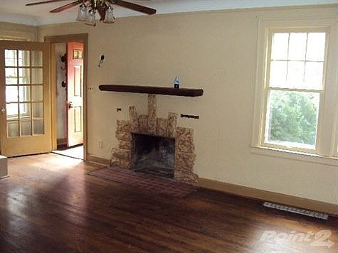 3rd image of 310 W Saratoga Ave
