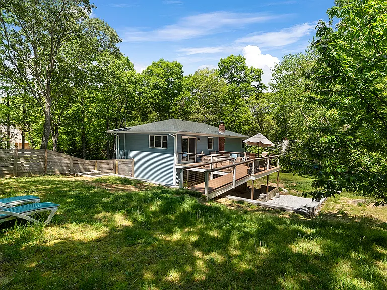 52 Walker Ave — Photo 16