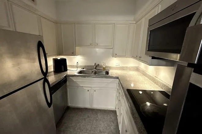 1 bed, 1.0 bath, 744 sqft, $1,450 — Photo 3