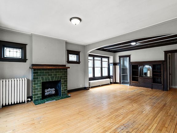 4th image of 3009 N Maryland Ave
