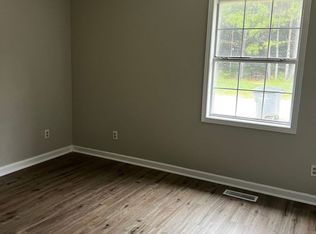 105 W Moore St #105, Tuscumbia, AL 35674
