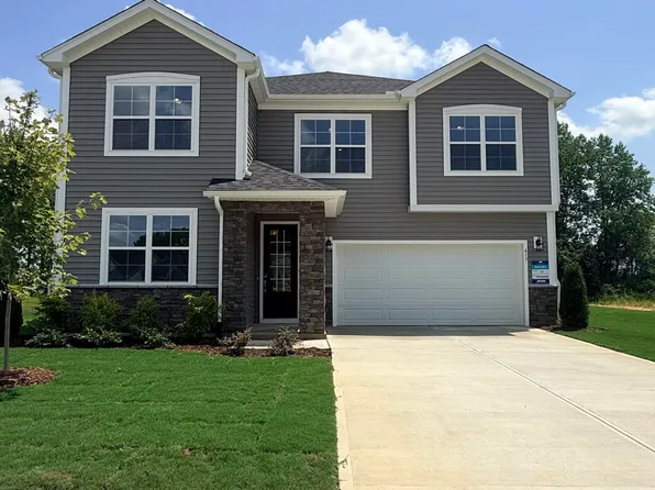 417 Providence Creek Dr, Fuquay Varina, NC 27526