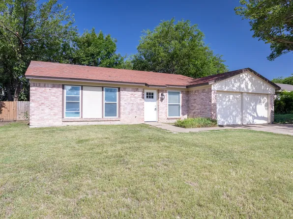 5709 Denise Dr, Haltom City, TX 76148