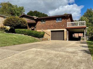 5420 Kendall Dr, Cross Lanes, WV 25313