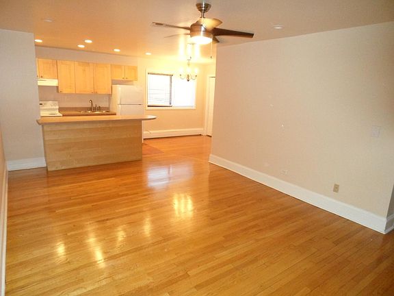 2nd image of 1509 W Farwell Ave #2