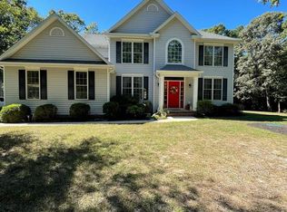 19445 S Greens Rest Dr, Great Mills, MD 20634